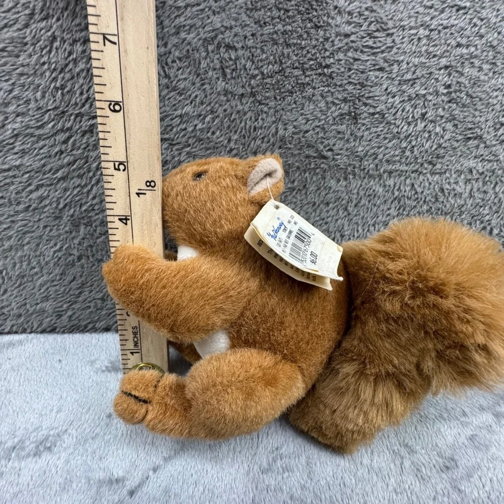 Wildlife Artists Small of the Wild‎ Red Squirrel Plush 1993 Brown New with Tags